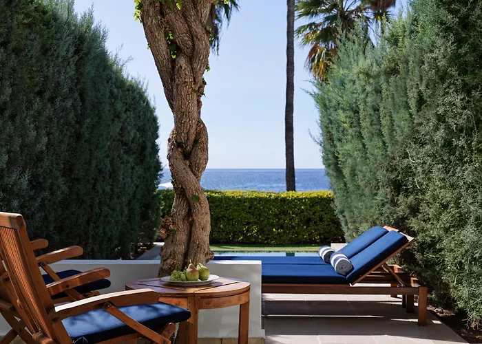 Annabelle 酒店 Paphos